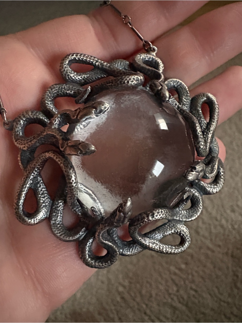 Bloodmilk | Medusas Spyglass Chapter II Necklace - Picture 2 of 4